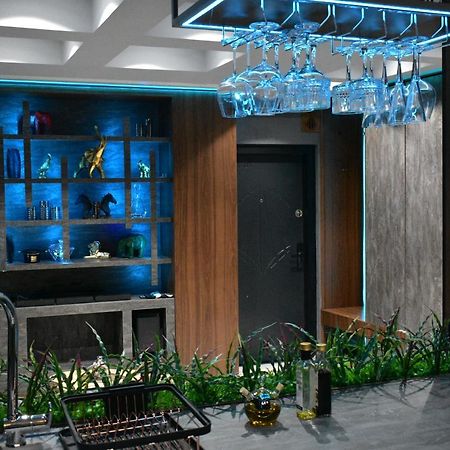 Pentlux - Spa Penthouse In The Heart Of Skopje Exteriör bild