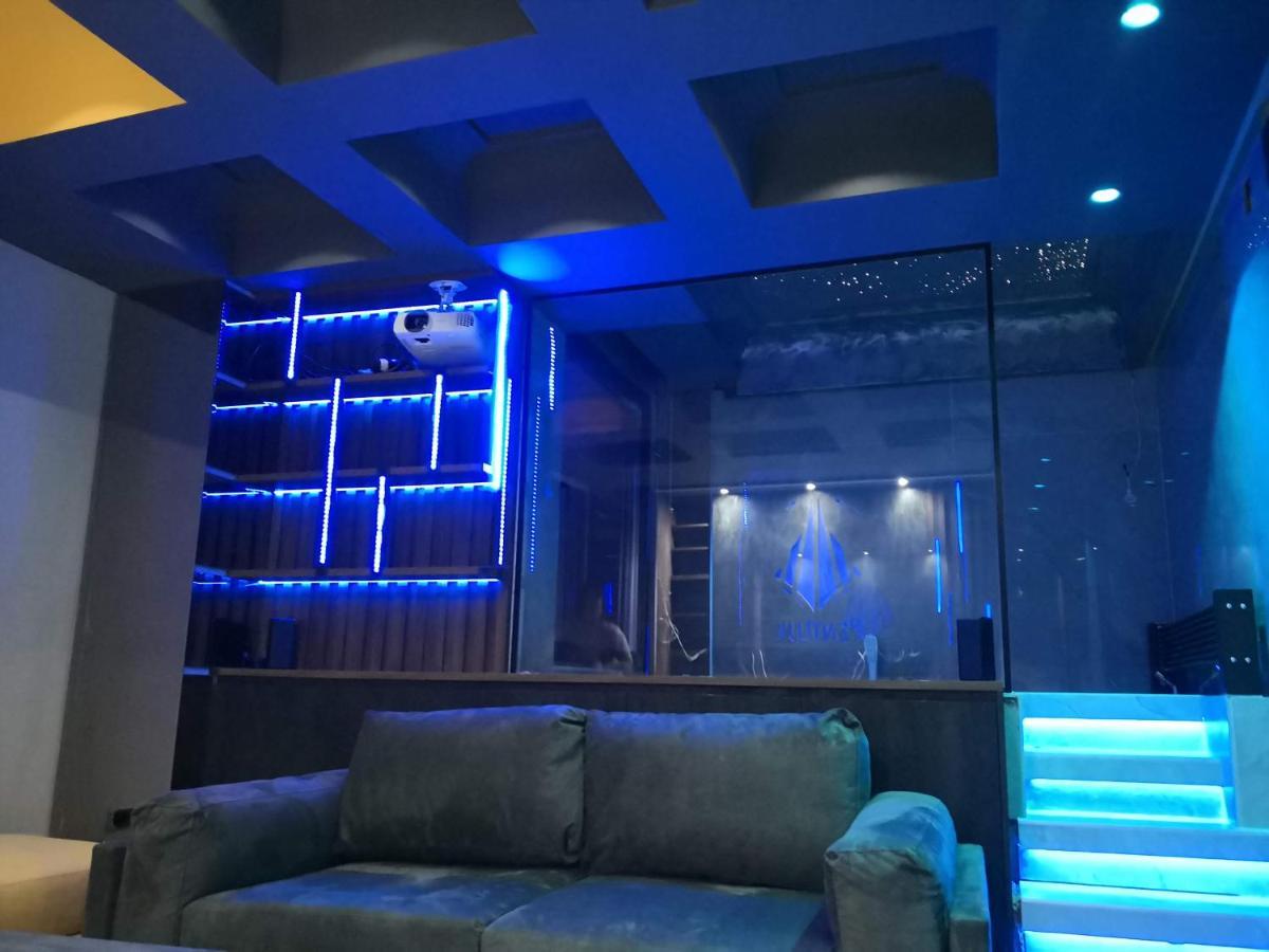 Pentlux - Spa Penthouse In The Heart Of Skopje Exteriör bild