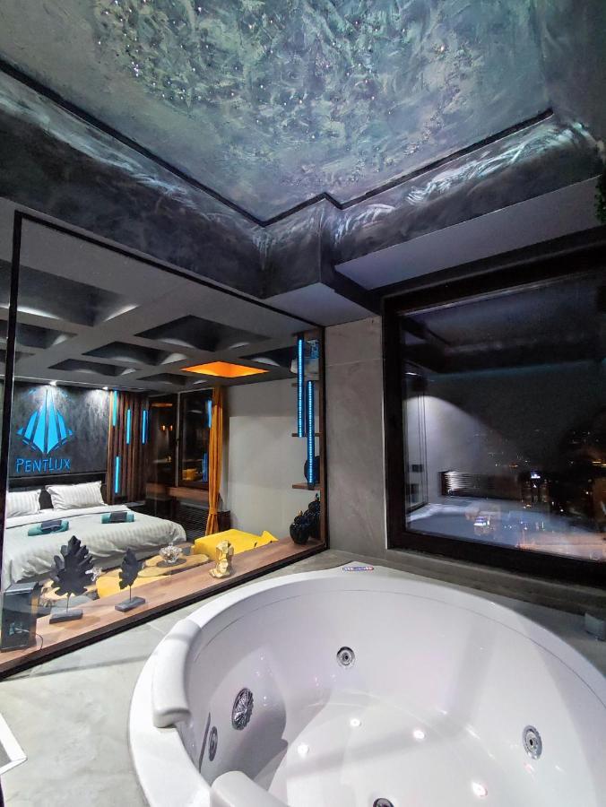 Pentlux - Spa Penthouse In The Heart Of Skopje Exteriör bild